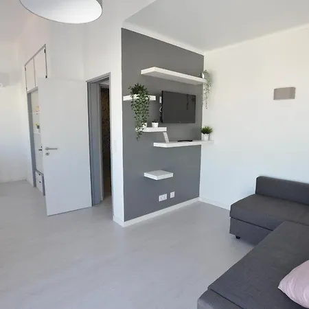 Apartament Ap 9 *